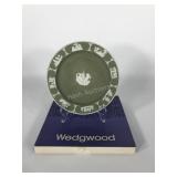 Wedgwood green dip cupid plate, W.E., 8 1/4" with