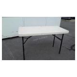 Lifetime 4ft Poly Table in nice condition