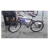 Bicycle, Hardrock specialized, 26" used but in