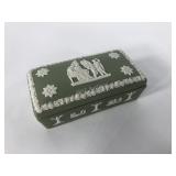 Wedgwood oblong box with lid, 3 3/4" x 2" x 1