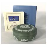Wedgwood sage dip scalloped box, with box, 5" x