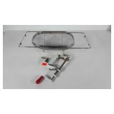 Kitchenwares, expanding over the sink strainer