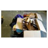 Skid lot: baskets, display shelves, kitchenwares,