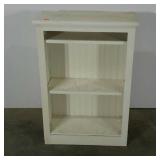 Small painted pine bookcase, adjustable shelves.