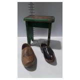 Wooden Decor Lot, 2 mismatched Holland Shoes,