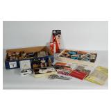 Sewing lot: pins, needles. Thread (most with