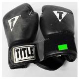 Title boxing gloves, size regular, made in
