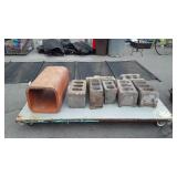 Building materials, 7 various used cinder blocks,