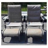 4pc Outdoor Furniture lot, 2 Chairs with
