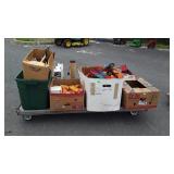 Skid with cat scratching pole, canning jars, fall