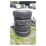 Set of 4 Automotive tires with wheels. Kumho
