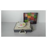 Record player, powers up, hinges need repaired