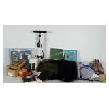 Mixed lot: clothing, hangers, shoes (both size