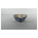 Roseville spongeware heart shaped henn pottery