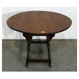 Drop leaf accent table, 19 x 28 open, seller code