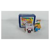 Mini ice cream vender pull back toy, with box