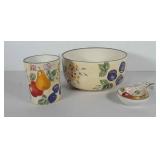 Kitchenwares, includes bowl, utensil holder, and