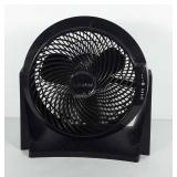 Lasko fan, with three settings and timer, powers