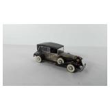 Lincoln L Series model car, battery operated, 10"
