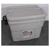 Two Rubbermaid Roughneck 22 gallon totes but only