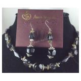 Premier design, Beaded necklace 16-18in with