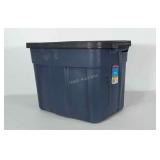 18 gallon Rubbermaid Roughneck tote with lid.