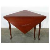 Drop leaf swing leg corner table, 30 x 30 when