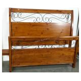 Head and foot board with side rails, queen size