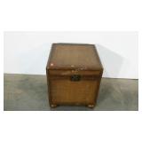 Storage box, wicker look, inside trays, 20 x 20 x