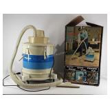 Wet / dry shop vac with box. Looks to be