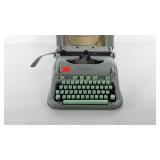 Hermes 3000 typewriter with top, made in