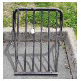 Wall mount barn hay feeder