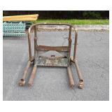 Walker brand truck jack, is missing handle