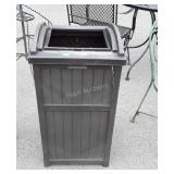 Suncast out door trashcan, missing lid seller