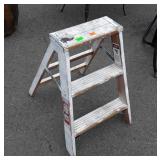 Werner wooden step ladder 23" tall seller code LW