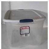 Sterlite 66qt storage tote