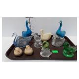 Ceramic & glass bird figures & 4 glass Swan dishes