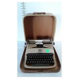 Manual typewriter - Underwood Golden Touch,