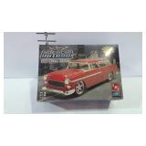 Ertl AMT model kit, 1:25 scale 1955 Chevy Nomad,