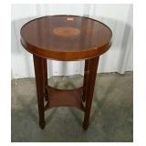 HEKMAN inlaid side stand with undershelf. 25"