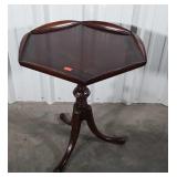 Accent Lamp Stand, trifooted pedestal base having