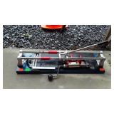 Tile cutter