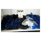 Winterwear. Insulated bib overalls, gloves,