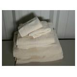 POTTERY BARN KIDS bath towel set. Two bath