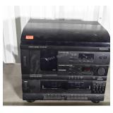 Magnavox automatic turn table, with fm-am tuner,