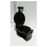Bella brand waffle maker, works