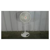 Galaxy floor fan, adjustable, 3 speed, works