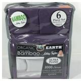 Bedding, Bamboo essence by Ashley Taylor queen