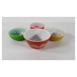 Kitchenwares,  Pyrex wheat 401 bowl and three