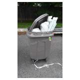 Rubbermaid trash can with canopy style tent